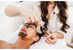 NOURISHING FACE TREATMENTS: HOW AND WHY TO NOURISH YOUR SKIN