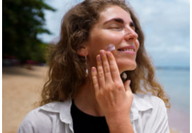 Protezione solare e macchie viso: come prevenire l'invecchiamento da raggi UV